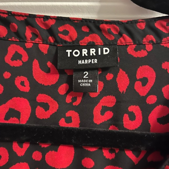 Torrid long sleeve button up blouse - Picture 4 of 4